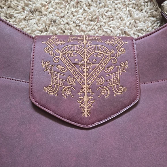 NWT Disturbia Neriene Embroidered Slouchy Shoulder Bag - Picture 14 of 15